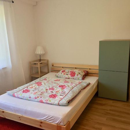 Mayen, Im Mohren, Privatzimmer Nr2, Waldrand, Nahe Nurburgring & Burg Eltz, Gemeinschaftsbad Dış mekan fotoğraf