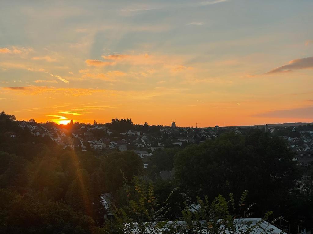Mayen, Im Mohren, Privatzimmer Nr2, Waldrand, Nahe Nurburgring & Burg Eltz, Gemeinschaftsbad Dış mekan fotoğraf