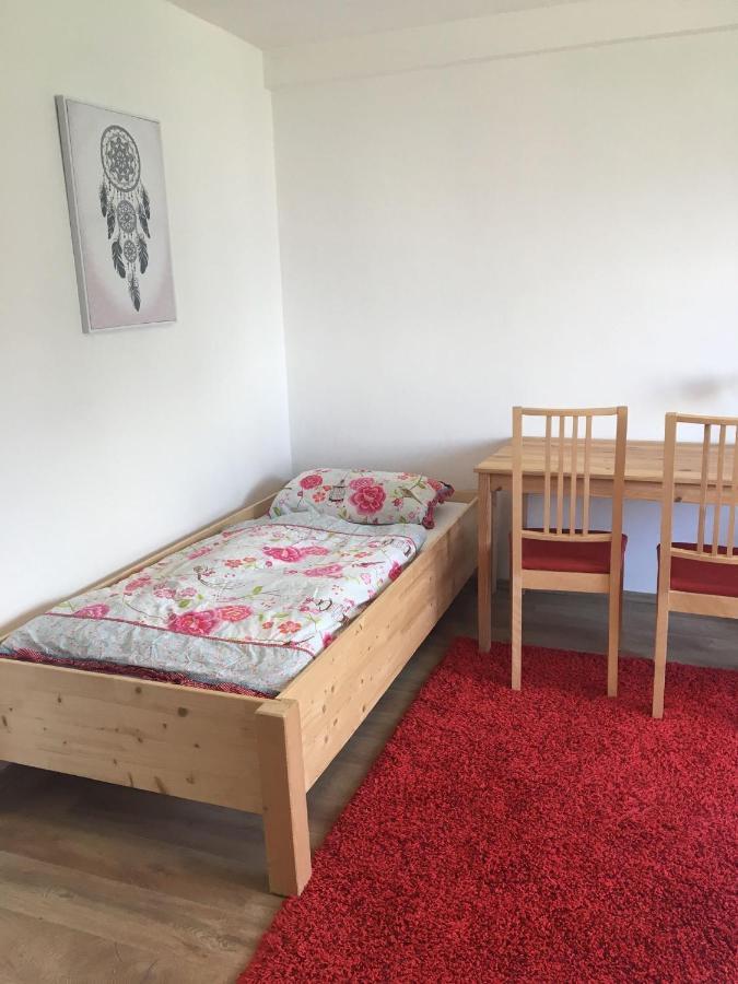 Mayen, Im Mohren, Privatzimmer Nr2, Waldrand, Nahe Nurburgring & Burg Eltz, Gemeinschaftsbad Dış mekan fotoğraf